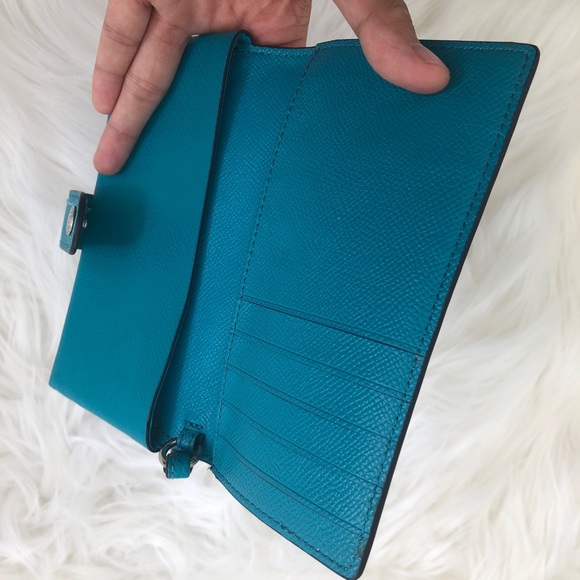 Authentic Coach Wristlet - Picture 5 of 7